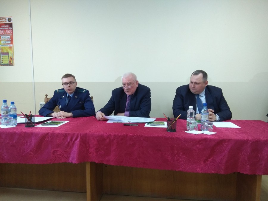 Представители прокуратуры в Березинском лесхозе